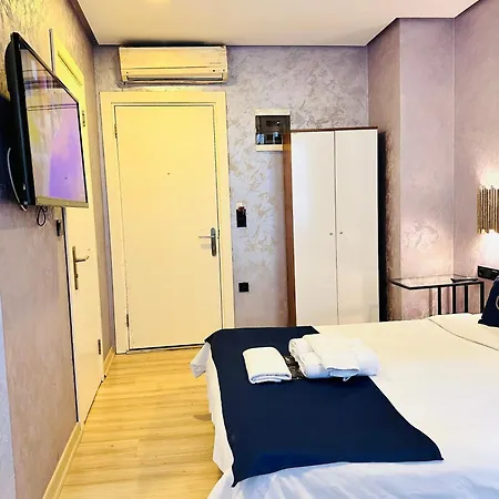 فندق Center Allyon 3*